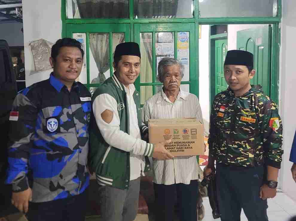 Ansor dan GAMKI ziarah ke keluarga Riyanto di Mojokerto jelang Idul Fitri