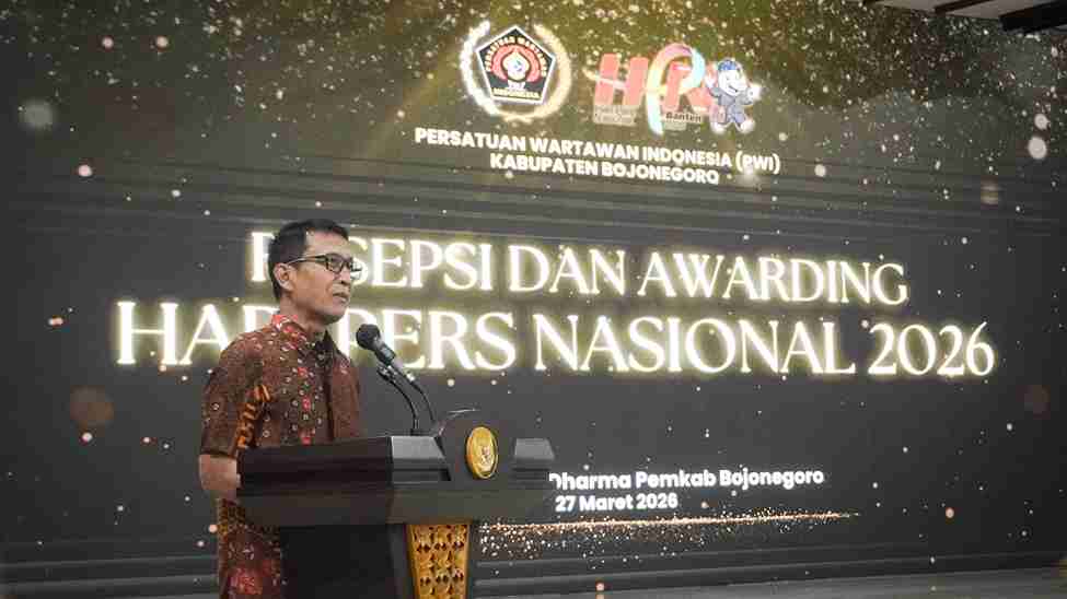 Setyo Wahono Bupati Bojonegoro saat memberikan sambutan acara Resepsi dan Awarding Hari Pers Nasional (HPN) 2026 yang digelar PWI Bojonegoro di Ruang Angling Dharma