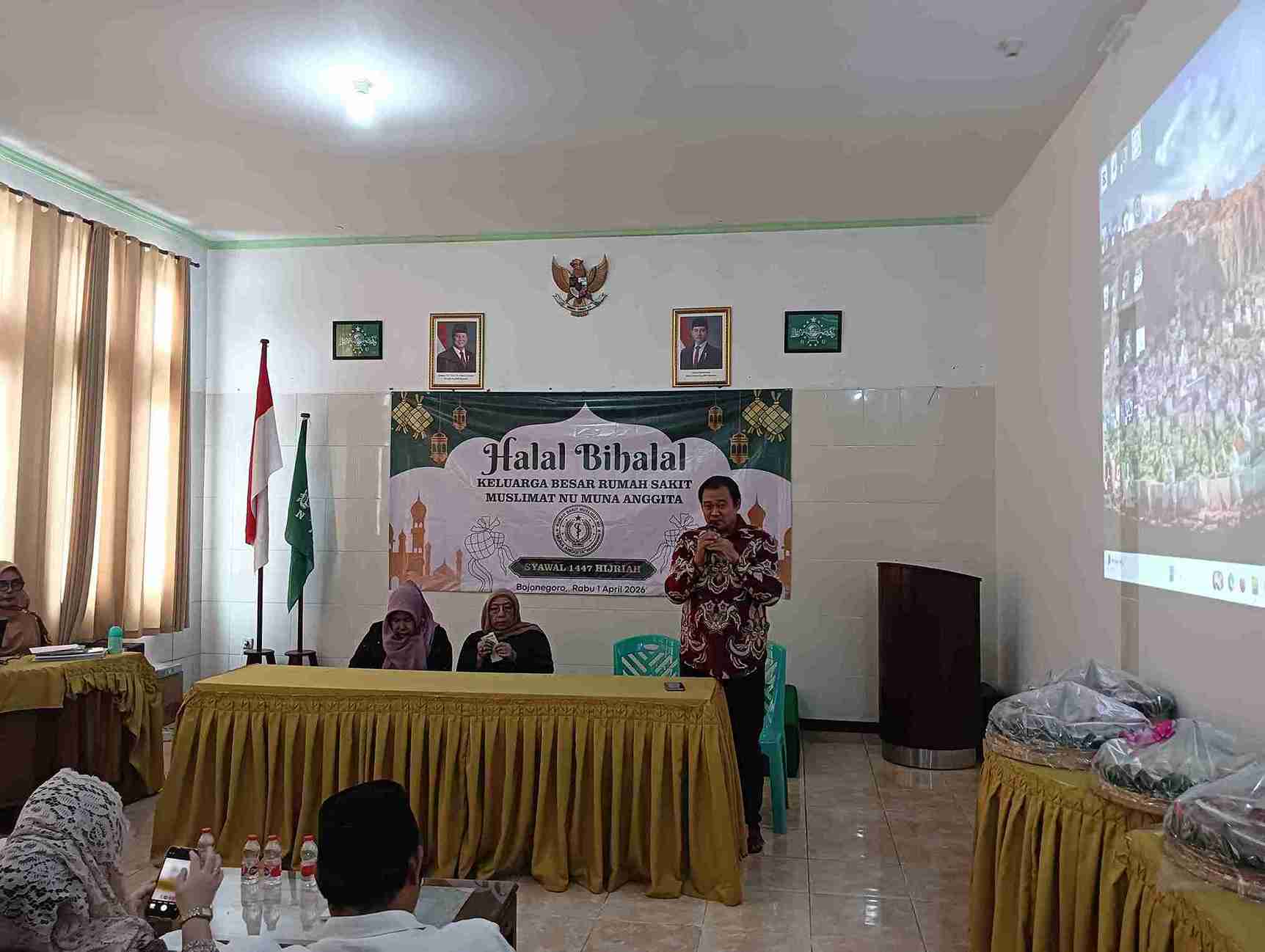 drg. Sofan Solikin S, C. Ht, C.I Direktur RS Muslimat NU Muna Anggita saat menyampaikan sambutan acara Halal Bihalal