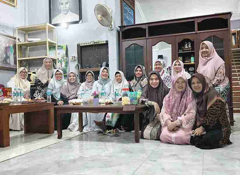 Wabup Bojonegoro Nurul Azizah menghadiri Haul ke-1 Nyai Hj Malikah Masyhur di Ponpes Al-Rosyid