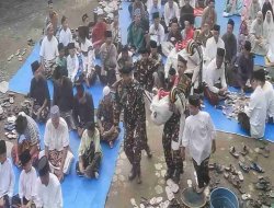 Aksi Heroik Banser Satkoryon Bojonegoro, Evakuasi Jemaah Sakit Saat Sholat Idul Fitri