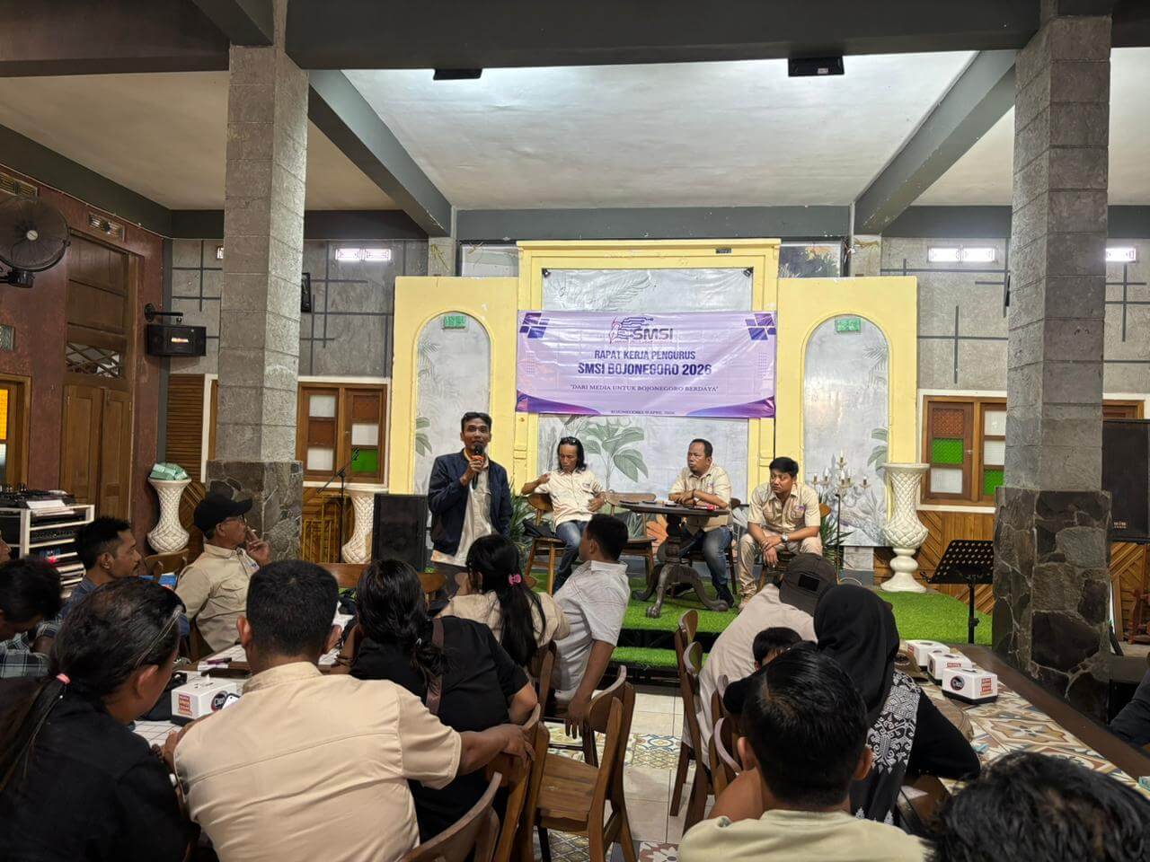 Raker SMSI Bojonegoro 2026 saat penetapan Kustaji sebagai ketua baru