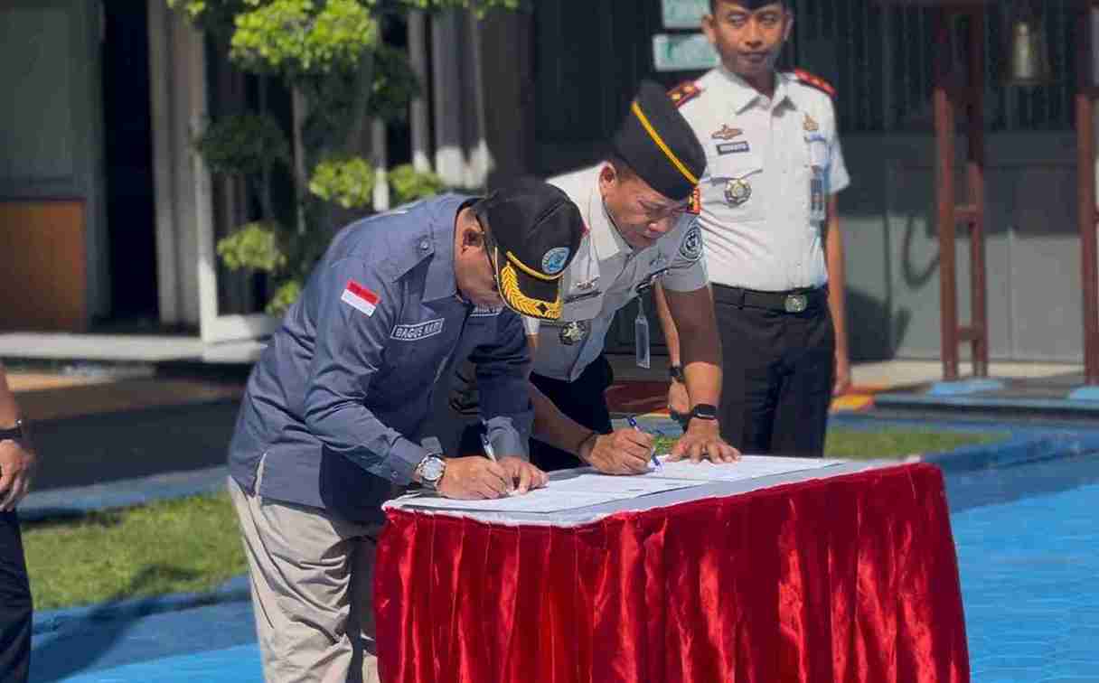 Penandatanganan kerja sama Lapas Bojonegoro dan BNNK Tuban deklarasi bebas HP dan narkoba