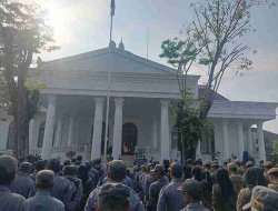 Upacara Hari Kartini dan HUT Damkar-Satpol PP, Ini Pesan Bupati Bojonegoro