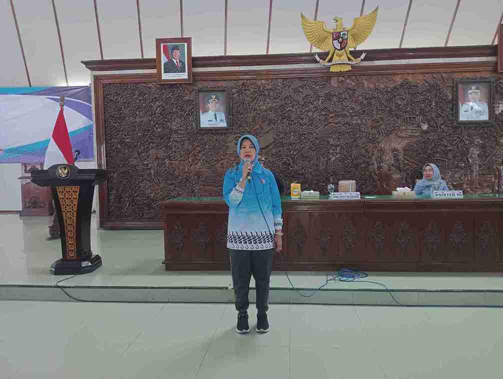 Wakil Bupati Bojonegoro Nurul Azizah menyampaikan sambutan saat membuka Bimtek PPID desa dan kelurahan di Pendopo Malowopati