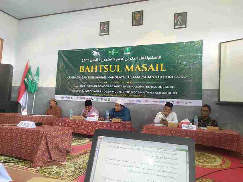 Forum Bahtsul Masail LBM PCNU Bojonegoro di Tambakrejo bahas hutang mayit
