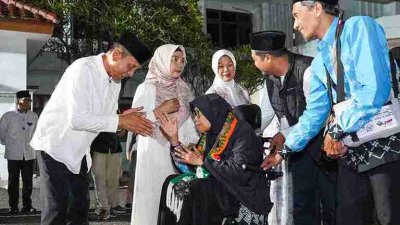Pemkab Bojonegoro Berangkatkan 1.741 Jamaah Haji ke Tanah Suci