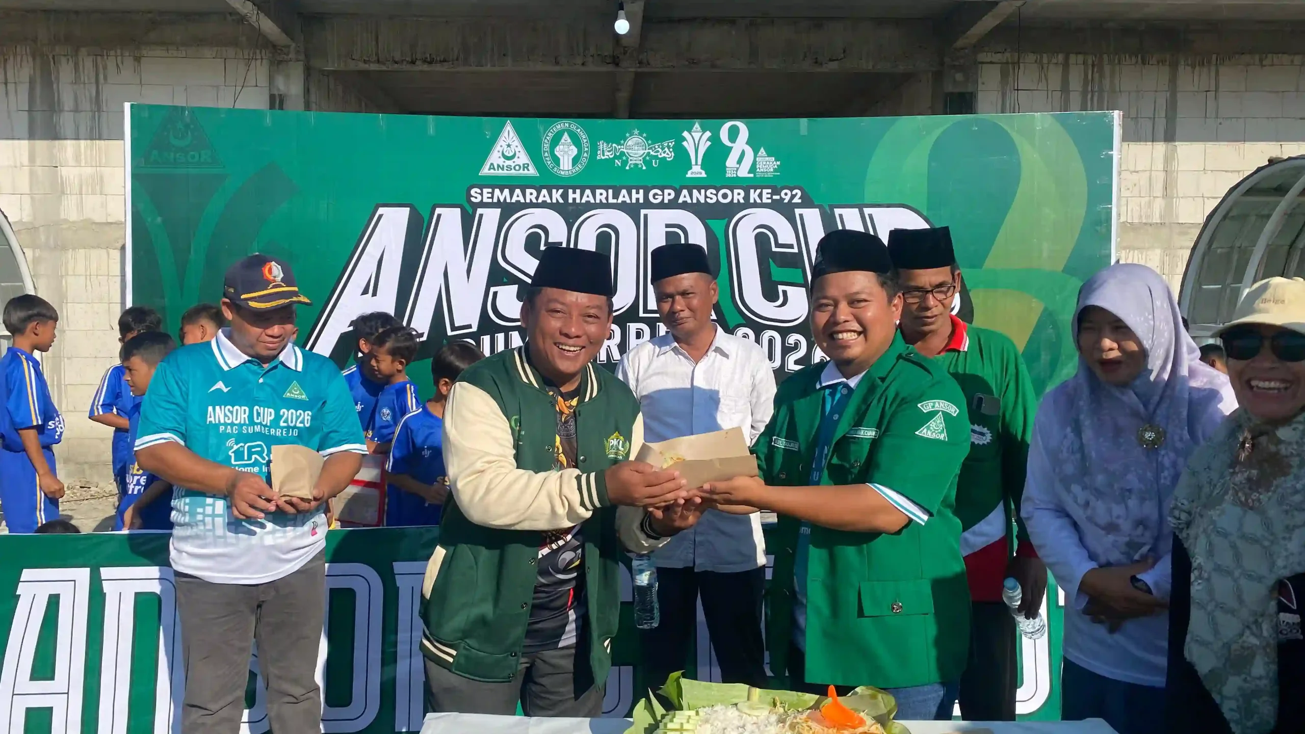 Pimpinan Pusat GP Ansor H. M. Hasan Bisri menghadiri dan membuka Ansor Cup U-10 dalam rangka Harlah ke-92 GP Ansor Sumberrejo di Bojonegoro.