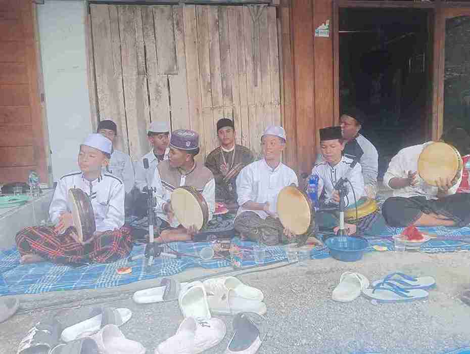 Hadrah Gandrung Sholawat Nabi asal Kaliombo ikuti Pengajian Rutin