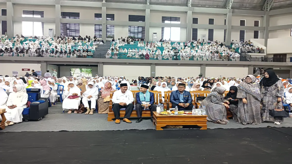 Khitmat, suasana seminar inspirasi haji dan umroh Samira Travel Bojonegoro