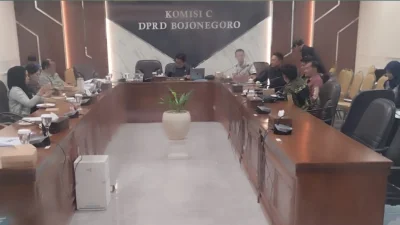Rapat Kerja Komisi C DPRD Bojonegoro dengan PT BPR Bank Daerah Bojonegoro