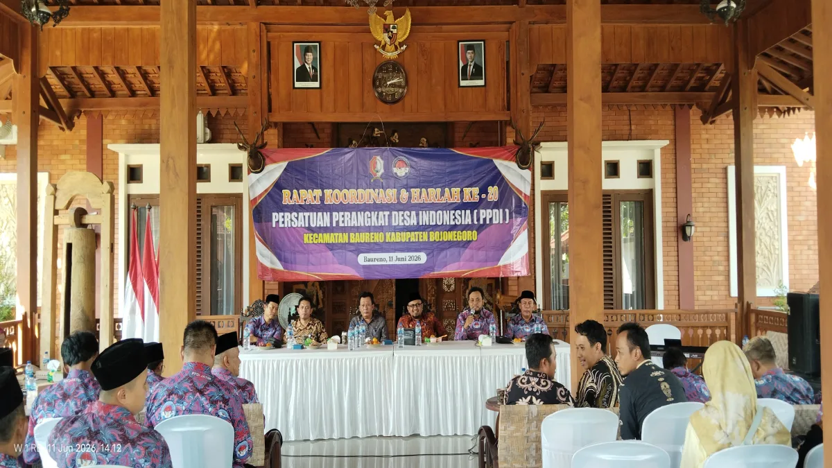 Pengurus dan anggota PPDI Kecamatan Baureno mengikuti Rakorcam dan Harlah ke-20 PPDI di Joglo Eyang Singoredjo, Desa Sroyo, Kecamatan Kanor.