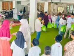 Muharram Penuh Berkah, LAZISNU Bojonegoro dan Hi-Tech Santuni Seratusan Anak Yatim