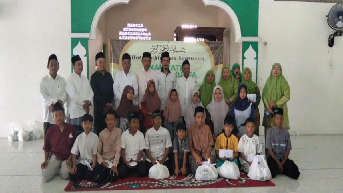 Santunan 50 anak yatim oleh LAZISNU Ranting Desa Sekaran dan LAZISNU MWCNU Kasiman di Masjid Al Aminin.