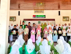 PC Fatayat NU Bojonegoro Gelar Triwulan dan Muharram Berbahagia Bersama Anak Yatim/Piatu