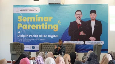 160 Wali Murid Ikuti Seminar Parenting YPIS Al Fadhil, Bahas Disiplin Positif di Era Digital