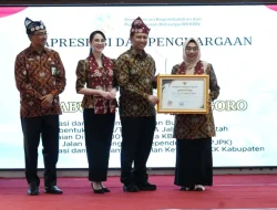 Komitmen Inovasi Program Unggulan Daerah, Kabupaten Bojonegoro Raih Penghargaan Tingkat Nasional