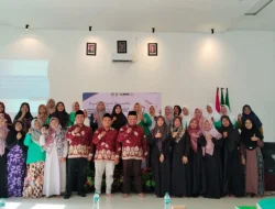 Tim PkM Fakultas Syariah dan Adab Unugiri Tingkatkan Literasi Digital Mustahik BAZNAS di Kasiman