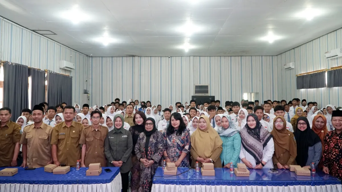 Ratusan siswa mengikuti Road Show Moderasi Beragama FKUB Bojonegoro