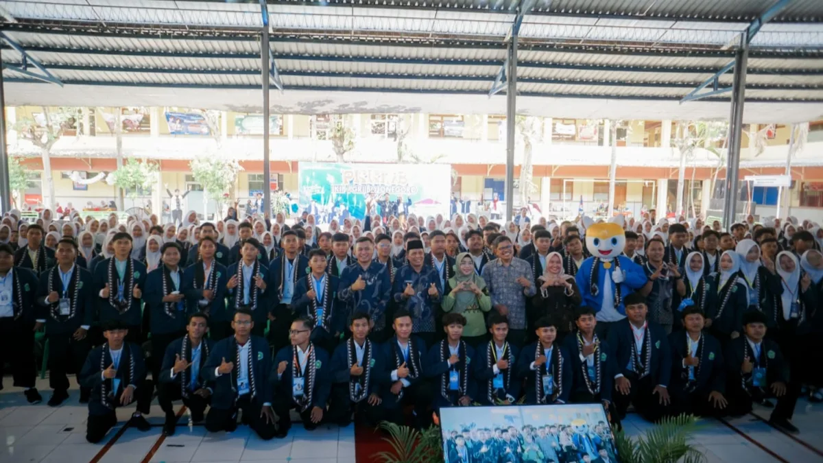Pembukaan PKKMB IKIP PGRI Bojonegoro