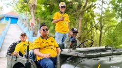 Ketua DPD Partai Golkar Bojonegoro Ahmad Supriyanto mengikuti pendidikan politik dengan konsep rapat sambil ngetrip di kawasan Geopark Wonocolo.