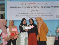 Dorong Peran Perempuan dalam Pelestarian Hutan, IDFoS Indonesia dan EMCL Gelar Pelatihan GALS di Desa Sekar
