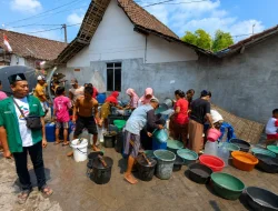 PAC GP Ansor Sumberrejo Distribusikan 50 Ribu Liter Air Bersih ke Empat Desa
