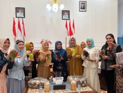 Silaturahmi Ultah Hj. Cantika Wahono, drg. Melly Utarini Sampaikan Komitmen Kemandirian Ekonomi Perempuan Bojonegoro