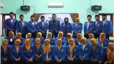 Pengurus PR PMII Wahab Chasbullah usai pelantikan