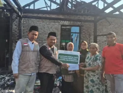 Lazisnu Salurkan Santunan untuk Tiga Korban Kebakaran di Dander