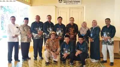 Dewan Pendidikan Bojonegoro benchmarking ke Dewan Pendidikan DIY Title: Dewan Pendidikan Bojonegoro