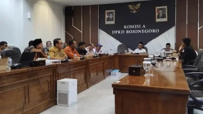 Audiensi PTSL warga Jetak di Komisi A DPRD Bojonegoro