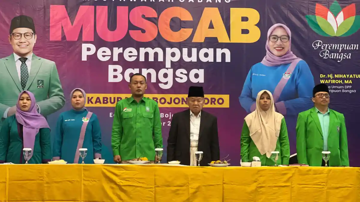 Diana Hargianti dan jajaran pengurus dalam Muscab Perempuan Bangsa Bojonegoro