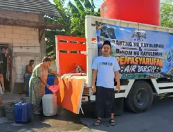 Momentum Hari Santri, Ranting NU Desa Kayulemah Salurkan Bantuan Air Bersih atasi Kekeringan