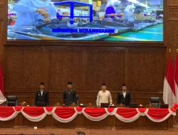 Rapat Paripurna, Abdulloh Umar Singgung Peran Santri dalam Pembangunan Bojonegoro