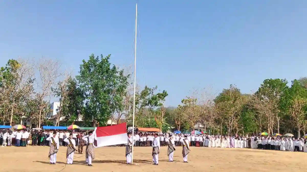 Upacara Hari Santri Nasional 2026 MWCNU Dander di Lapangan Desa Sumberarum Bojonegoro
