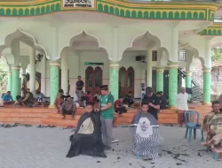 NU Care-LAZISNU Balen Gelar Potong Rambut, Bekam, dan Cek Kesehatan Gratis