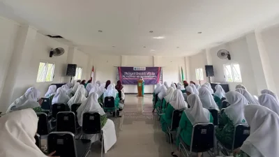 Peserta Fatayat SantriVibes 2026 PC Fatayat NU Bojonegoro mengikuti kegiatan di Gedung Savana.